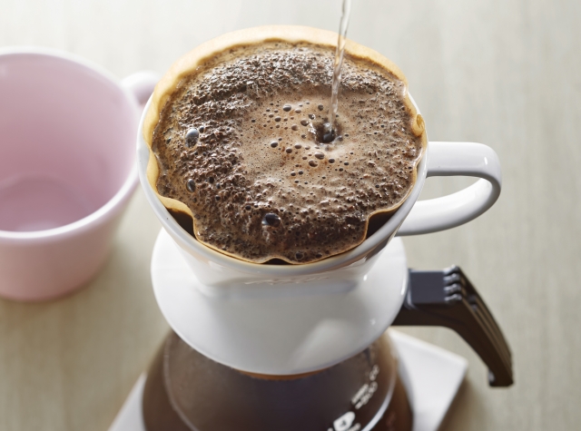 ペーパードリップの様子